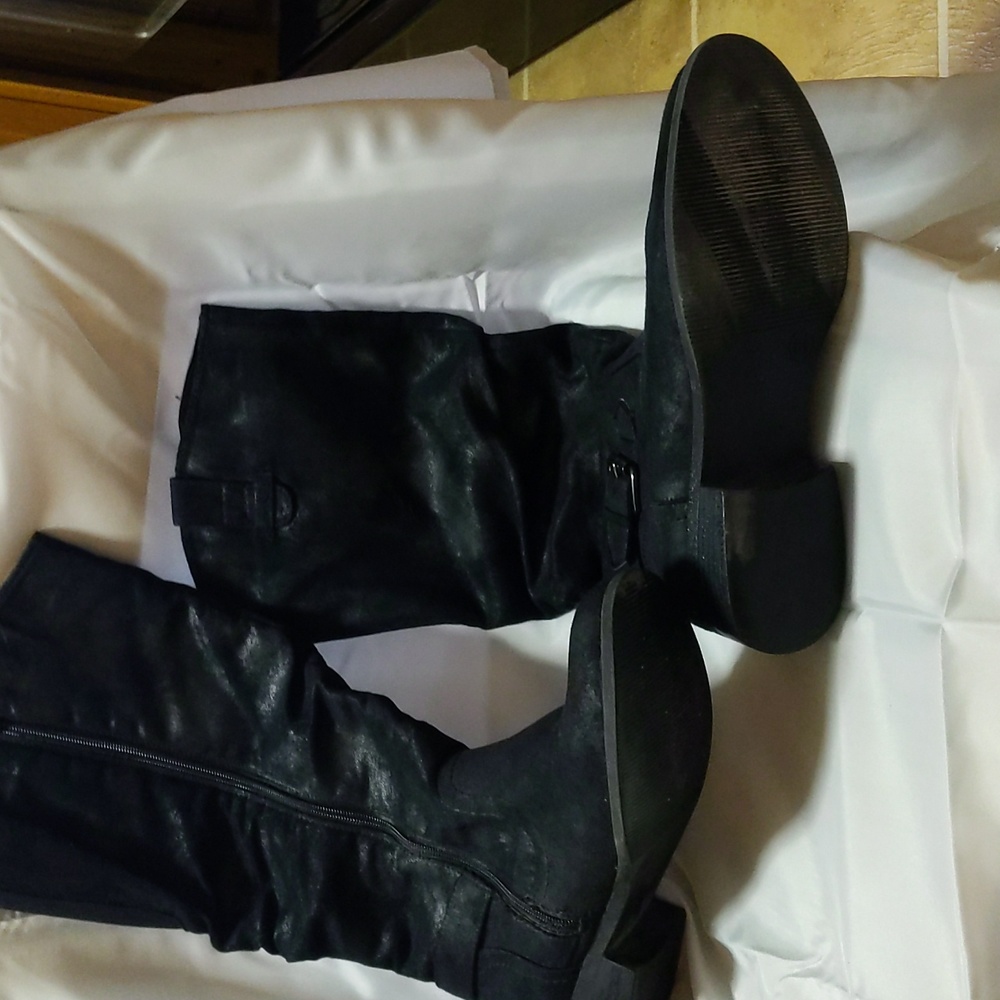 Black suede boots